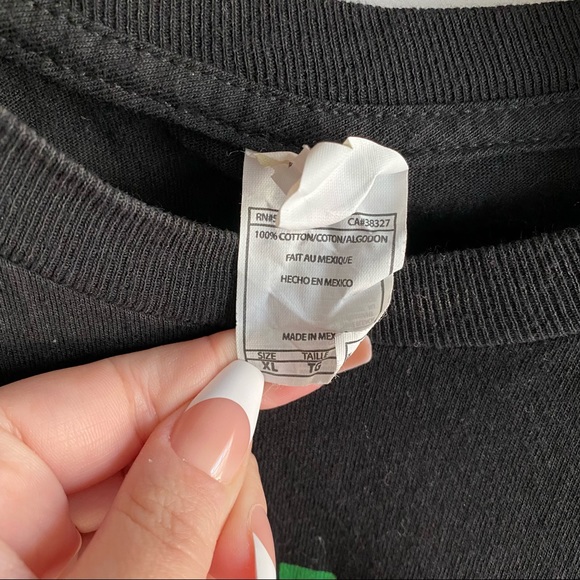 Christmas Mistletoe Funny Naughty Humor Novelty Graphic Tee Size XL - Picture 4 of 4